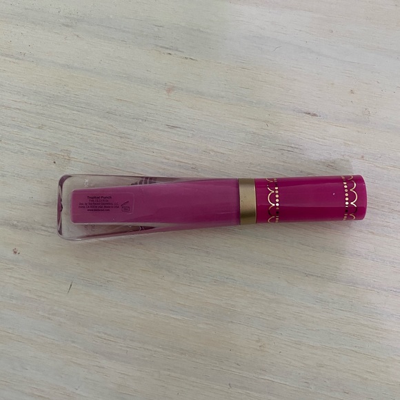 3/$15 Too Faced Melted Matte Liquid Lipstick - Picture 2 of 2